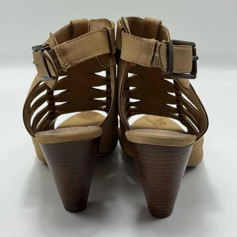Vince Camuto Womens 9‎ Suede Leather Peep Toe Shoes High Heel Block Buckle Strap